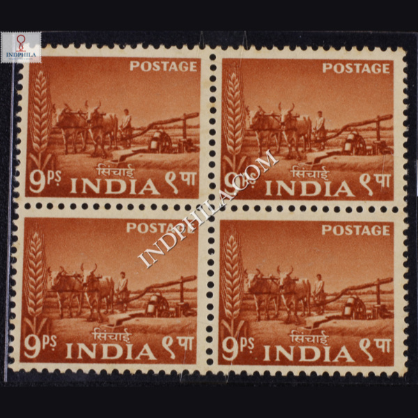 INDIA 1955 BULLOCK DRIVEN WELL ORANGE BROWN MNH BLOCK OF 4 DEFINITIVE STAMP