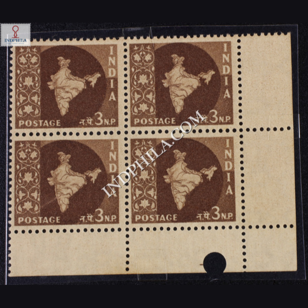 INDIA 1958 MAP OF INDIA DEEP BROWN MNH BLOCK OF 4 DEFINITIVE STAMP