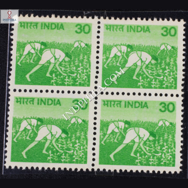 INDIA 1979 BUMPER HARVEST YELLOWISH GREEN MNH BLOCK OF 4 DEFINITIVE STAMP